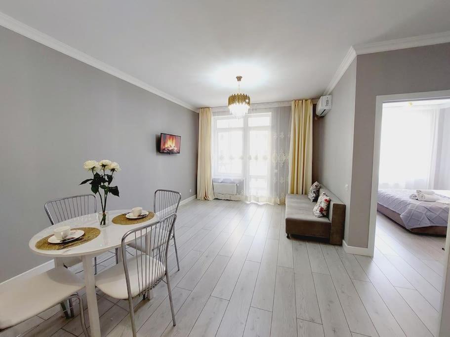 Жк Only Sun В 10 Минутах От Аэропорта Apartment Astana Exterior foto